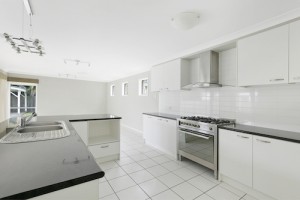 14 Wassell Street kitchen